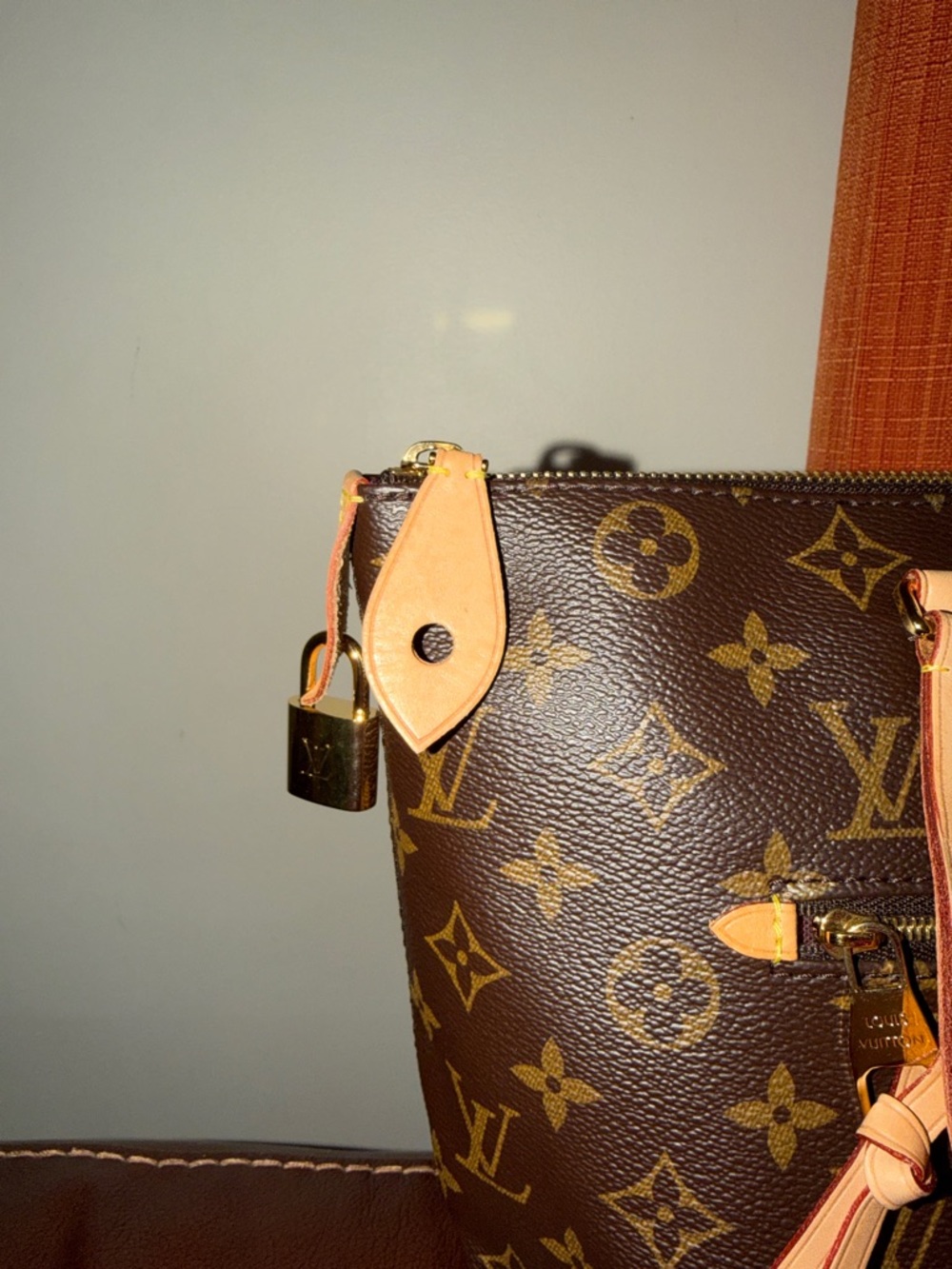 ‼️Authentic Louis Vuitton Lena PM Monogram Tote Shoulder Bag - Picture 12 of 15